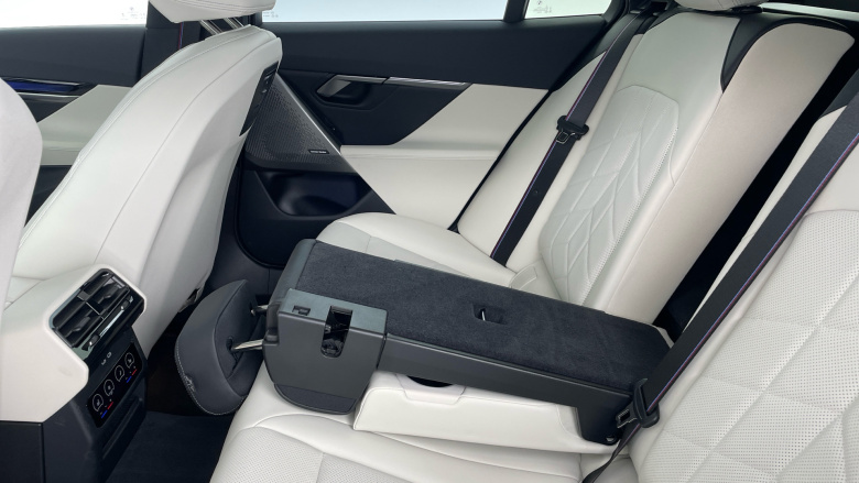 BMW i5 250kW eDrive40 M Sport Pro 84kWh 5dr Auto [Comf+] Electric Estate